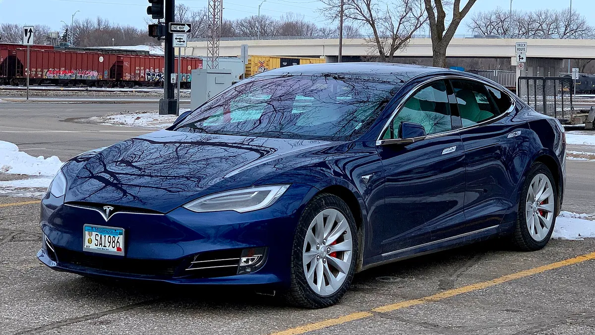 2019 Tesla Model S 100D (United States)