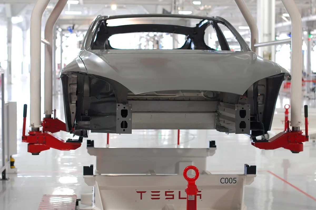 Tesla Factory, Fremont (CA, USA) 2011