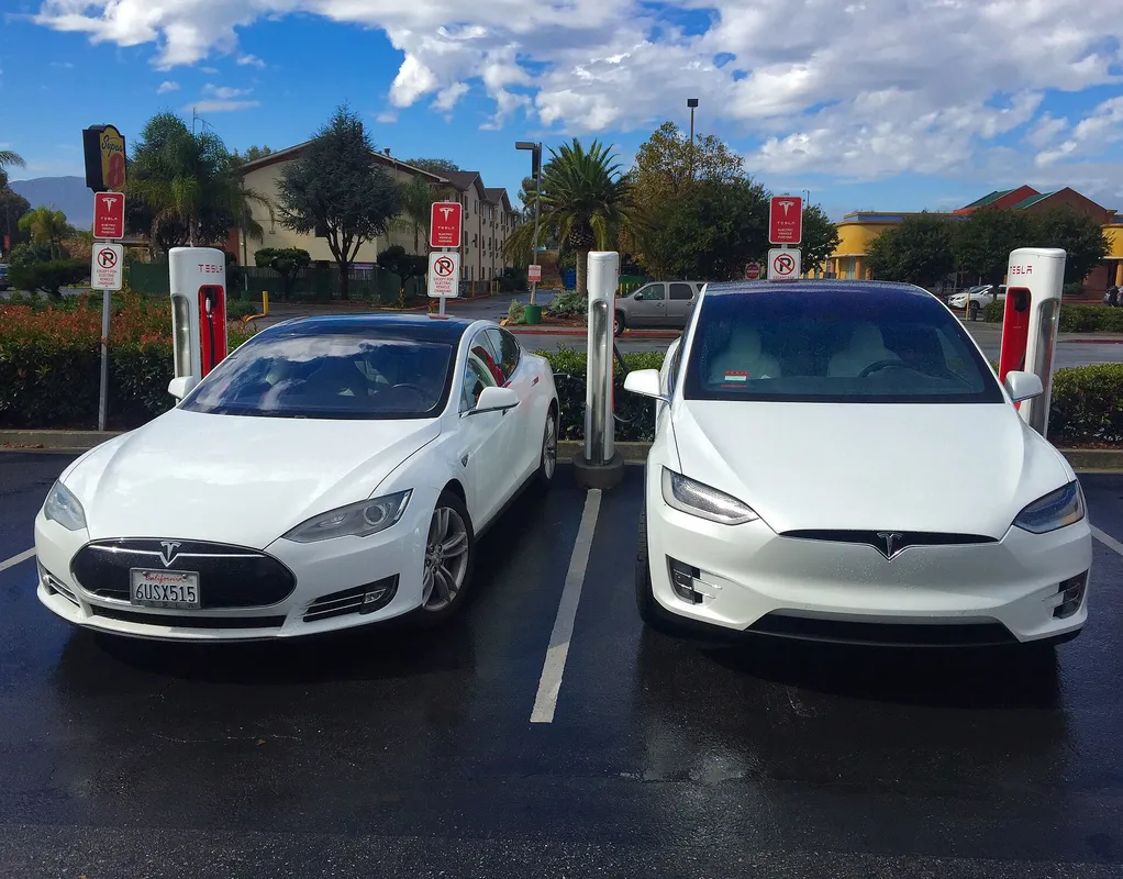Tesla Model S and Model X side by side at the Gilroy Supercharger, California